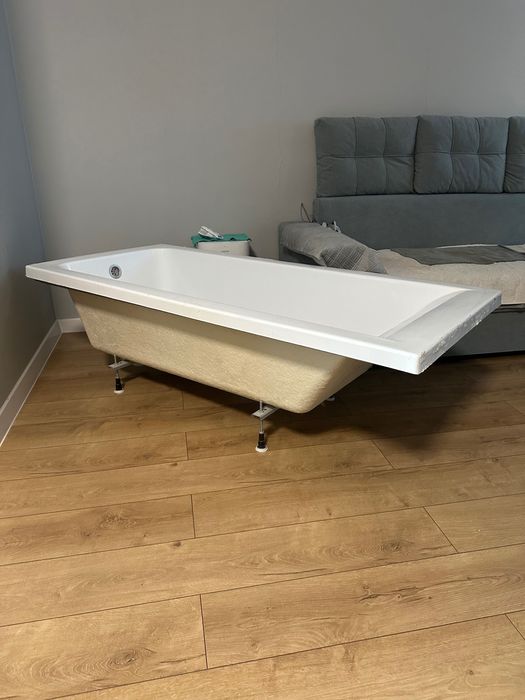 Продам Ванну Б/У