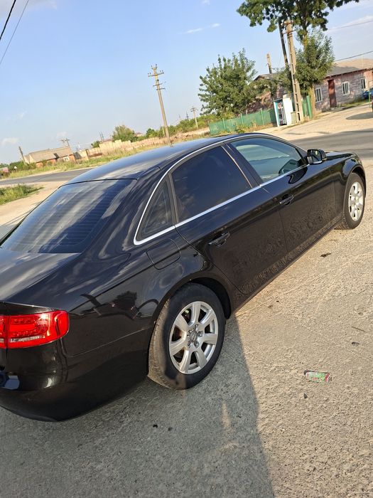 Vând Audi A4 b8.