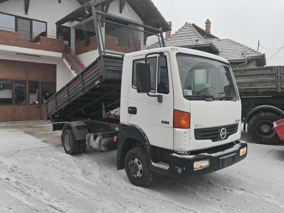 Nissan Atleon Basculabil 2013