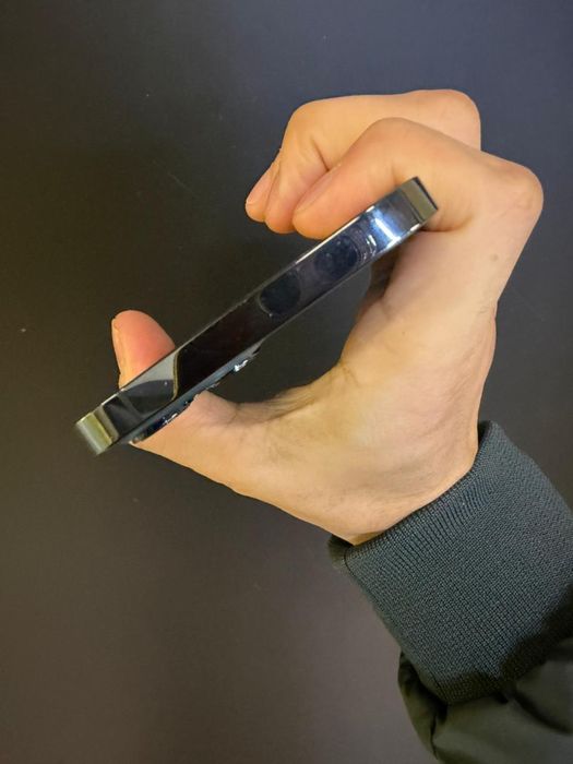 Продам Айфон 12 про мах 256 гиг