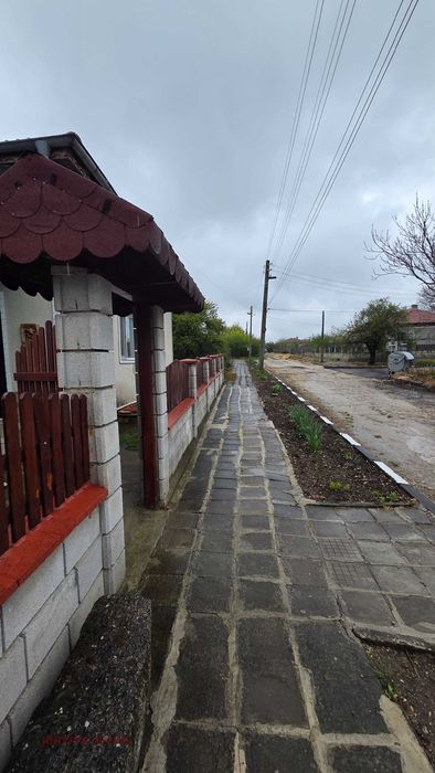 Продава КЪЩА област Добрич, с. Василево