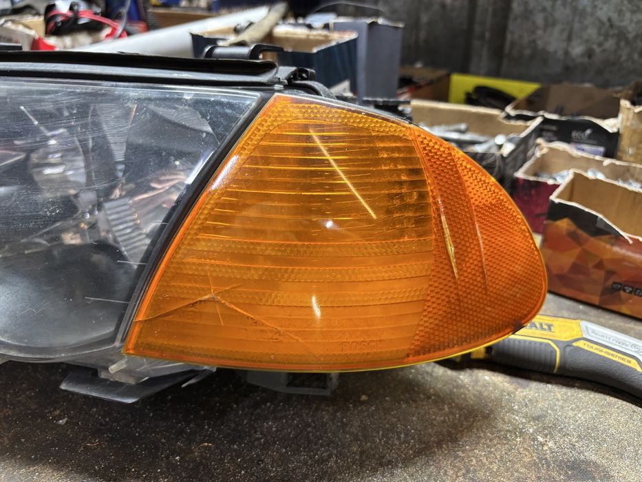 Передняя фара BMW e46