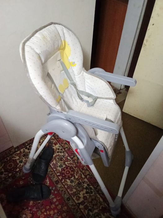 Продам детский стульчик 5000