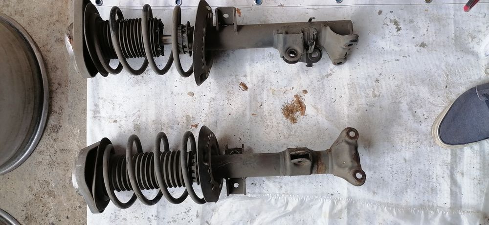 Продавам:Много части за Mercedes W212 OM651