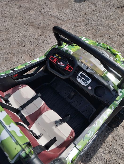 Bolalar moshinasi sotiladi