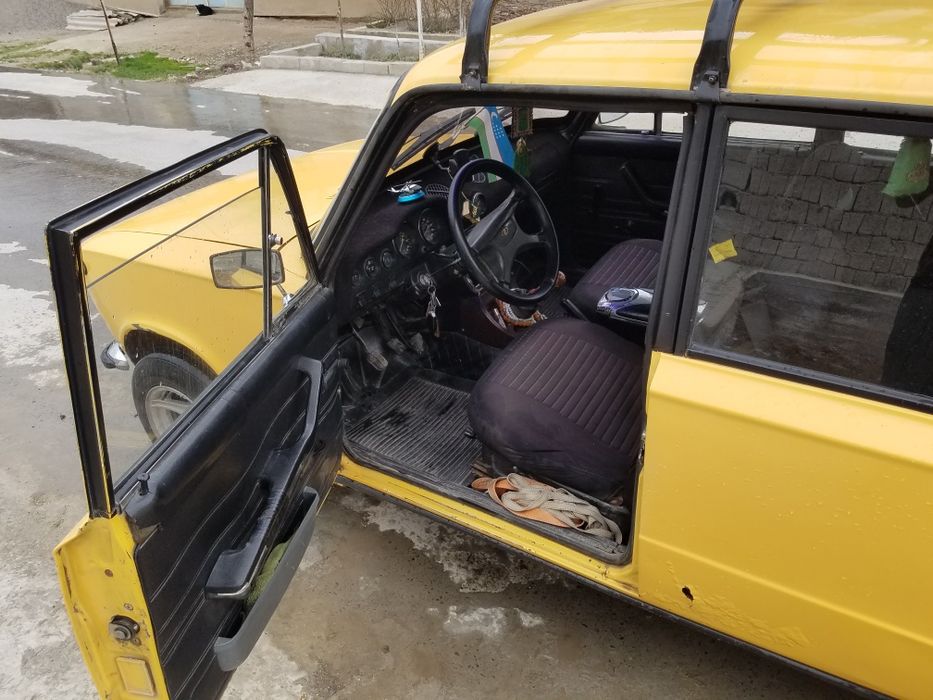 vaz 21011 srochno sotiladi