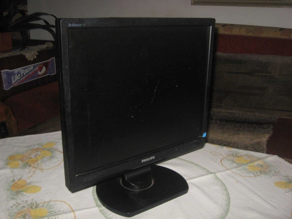 ЕВТИНИ монитори  за компютри -NEC , PHILIPS , VIEW SONIC