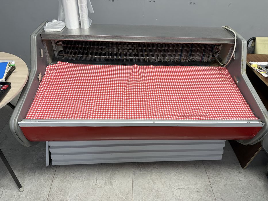 Витринный холодильник