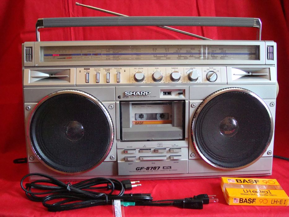 SHARP GF - 8787 Z  1982 год. Редкий. Made in Japan .
