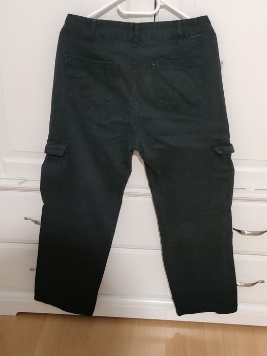 Pantaloni cargo negrii