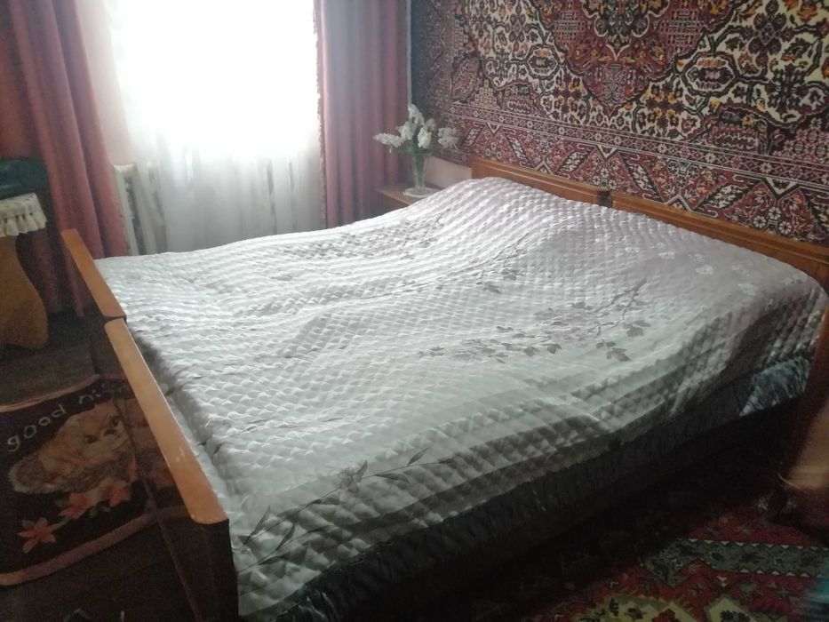 2 Кровати и 2 тумбочки