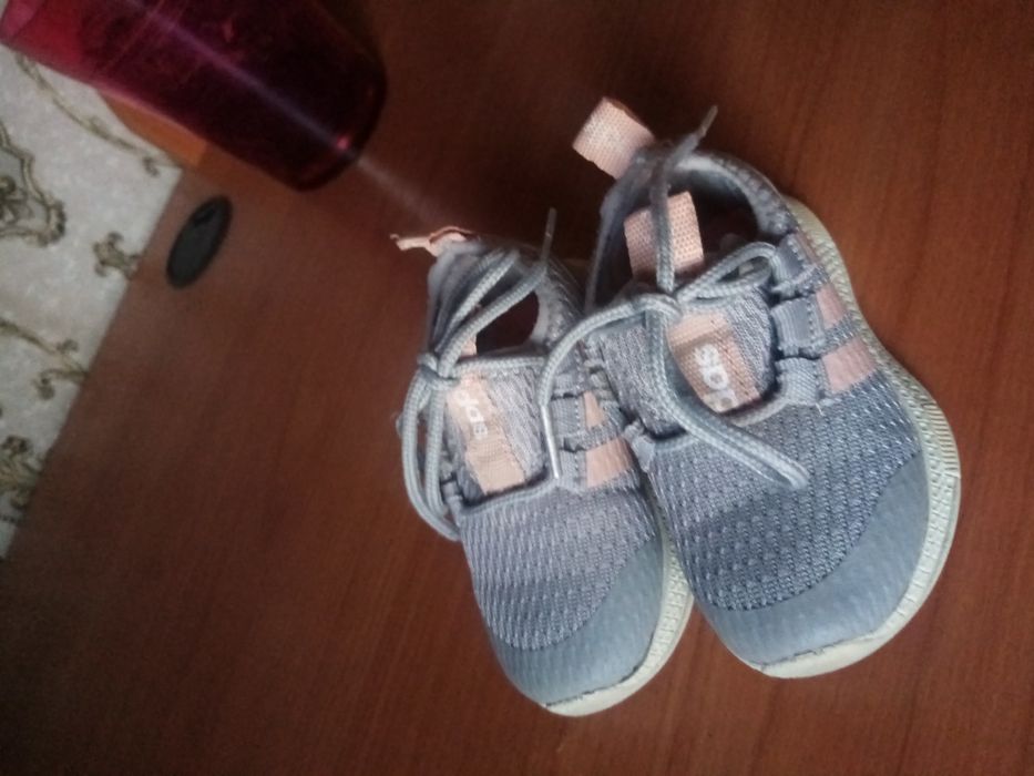 Детский кроссовки