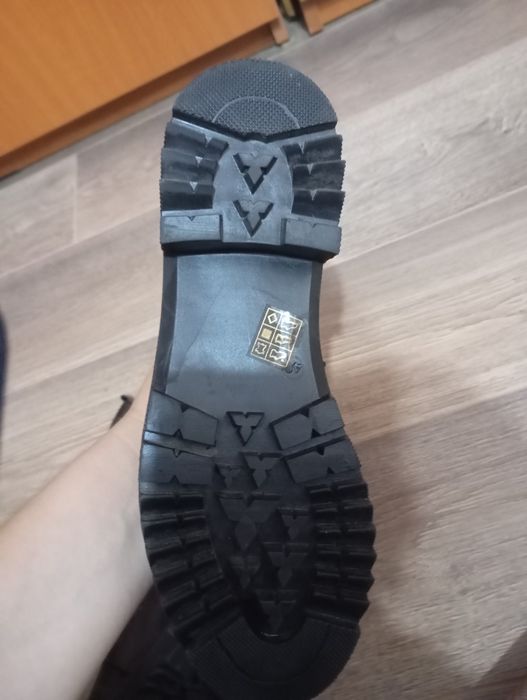 Ghete de dama marimea 40