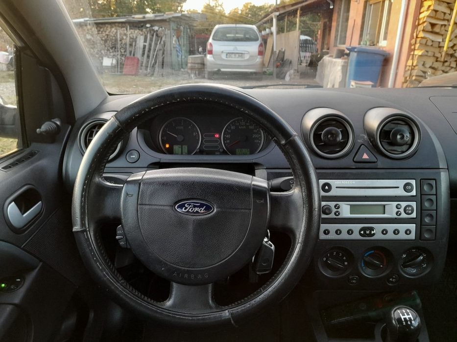FORD Fiesta 2005 — imagine 5