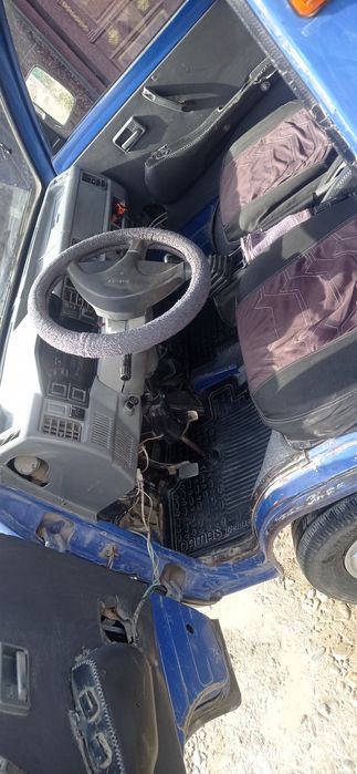 Narmalney moshina oldida kaltagi yuq