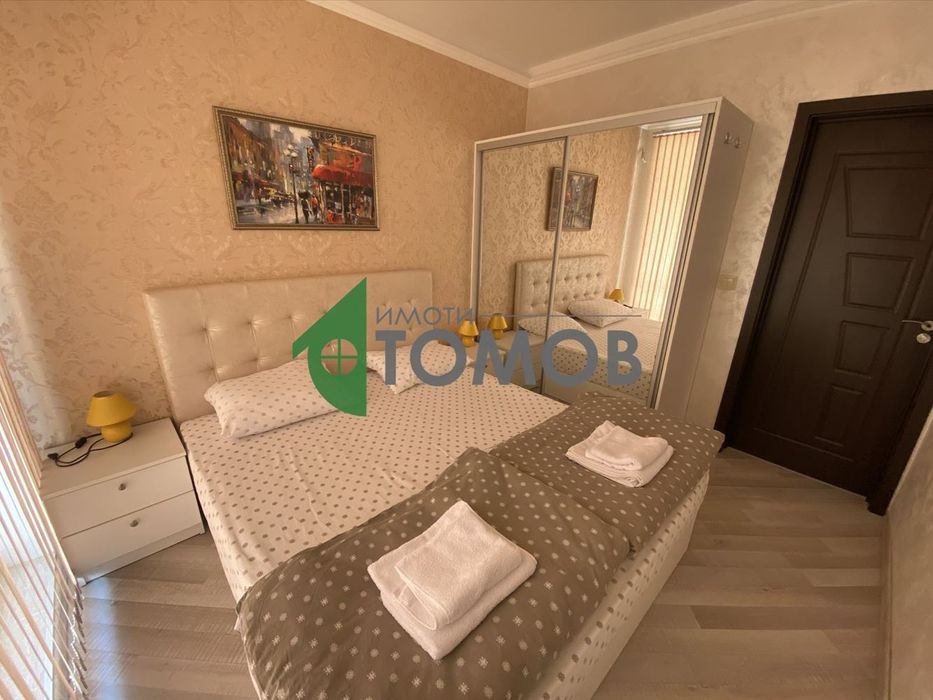 Продава се Двустаен апартамент в Шумен, Пазара - 65 кв.м за 1647 €/кв.м - Снимка #3