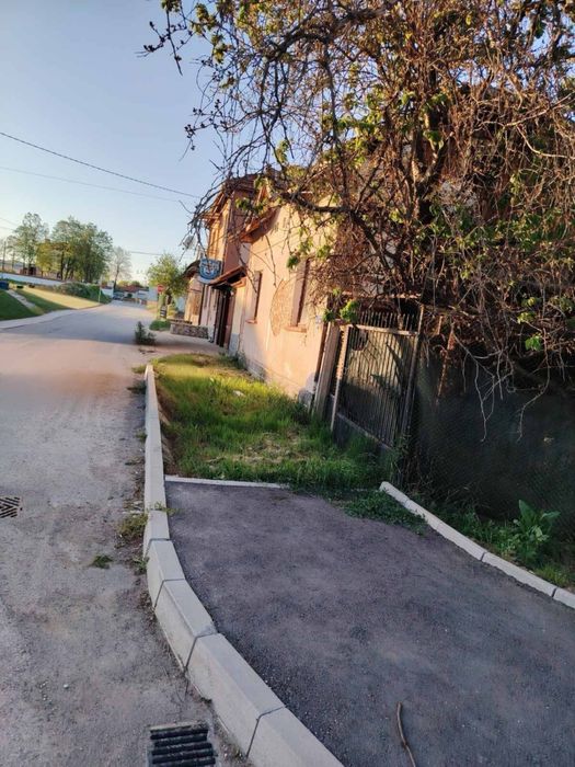 Продава се Къща в Угърчин - 85 кв.м за 295 €/кв.м - Снимка #2