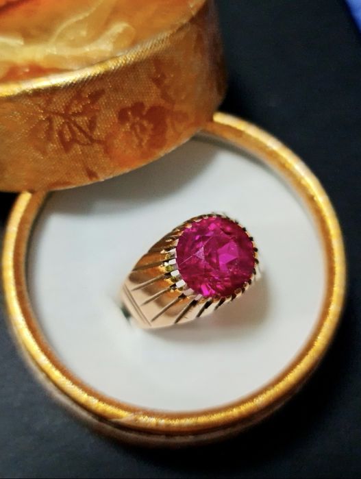 Золотое советское кольцо с рубином 583 пробы