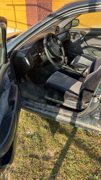 Toyota carina E сатылады.