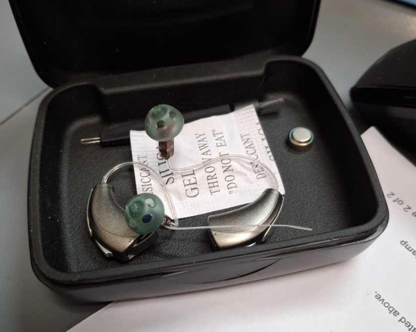 Starkey livio 1200 - Bluetooth/ipnone/android Слухови апарати 2броя