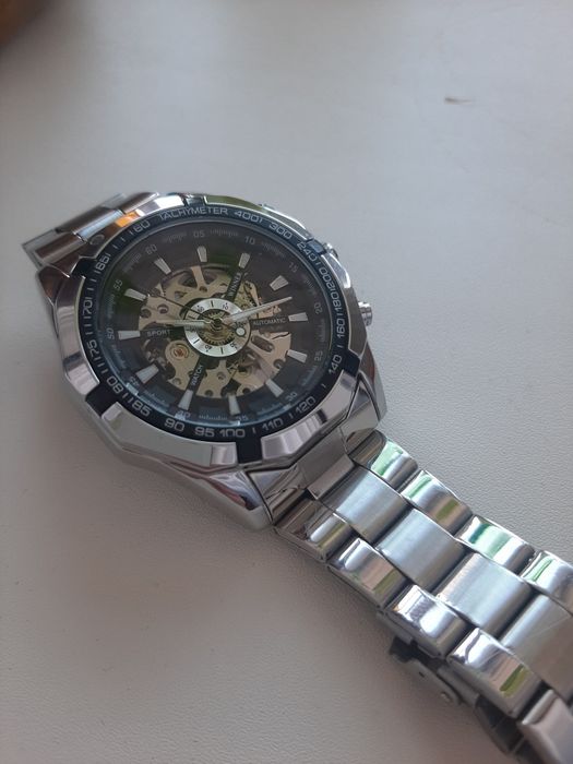 Продам часы механические