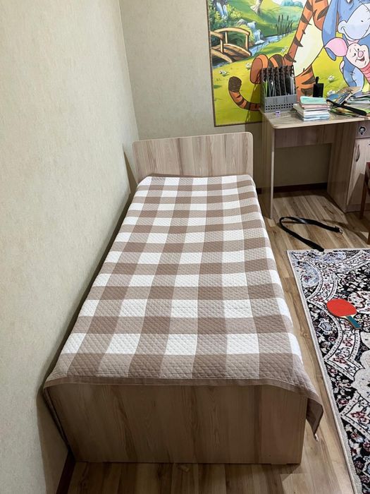 Кровать подростковая