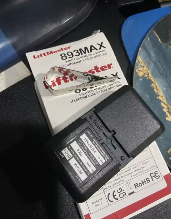 Дистанционно   LiftMaster 893LM с 3 бутона  Лимитирана Серия
