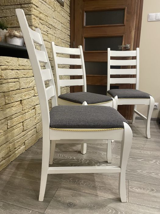 Трапезни/кухненски столове 3 броя