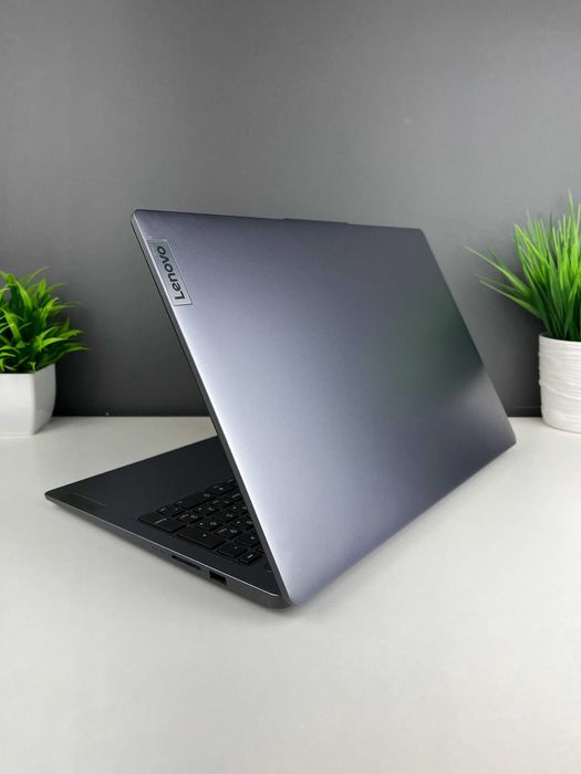 Lenovo Core i5/12 пок, 12689а3606