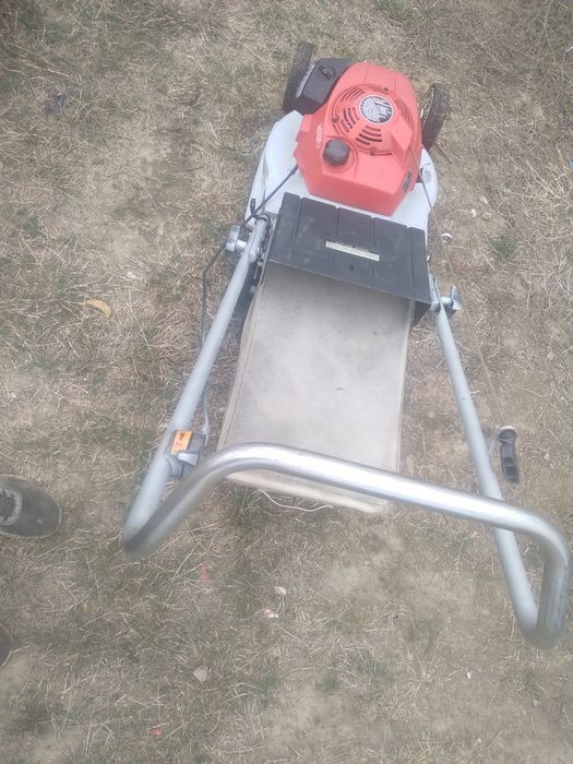 Mașină de tuns iarba Honda