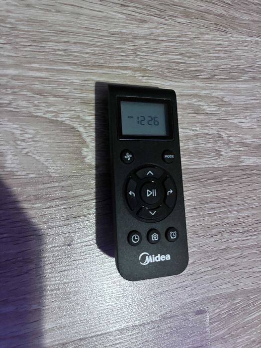 Евтина прахосмукачка-робот Midea M3L | Неизползвана