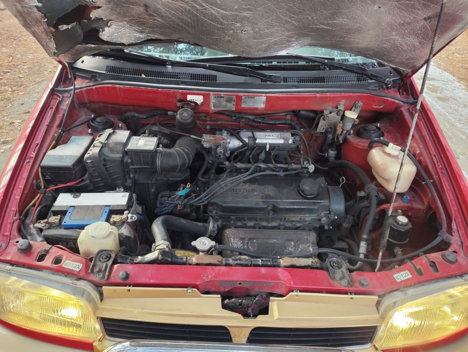 Продам Митсубиси Спейс рунер