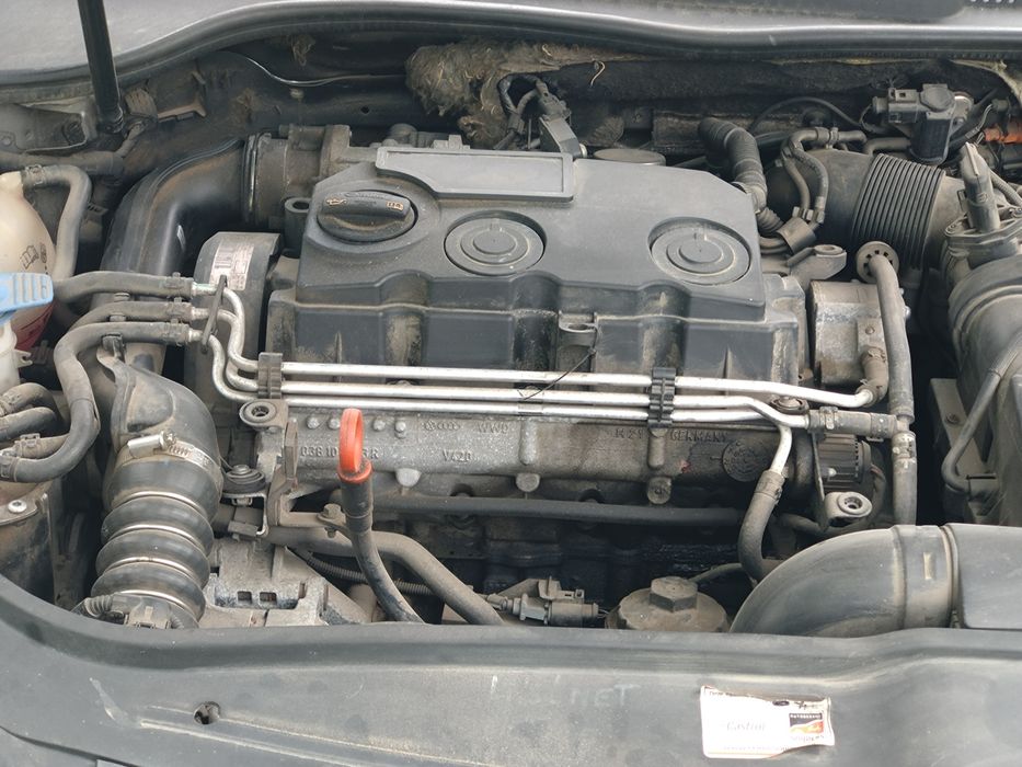 Vând GOLF 5 1.9 TDI