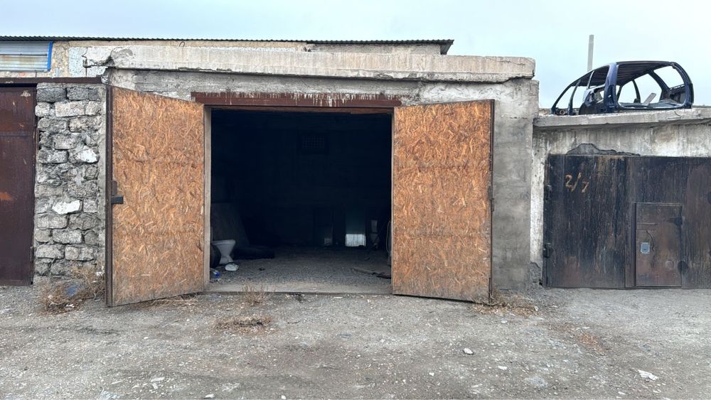 Продам гараж сзади Виража