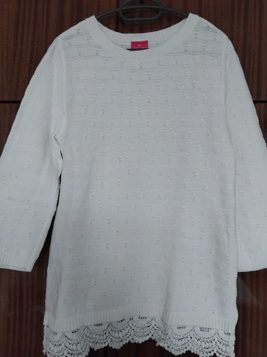 Снежнобяла блуза с дантела TOGETHER