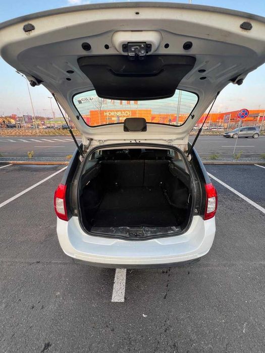 Logan MCV 1.0 benzina 2017 cu 115 000 km