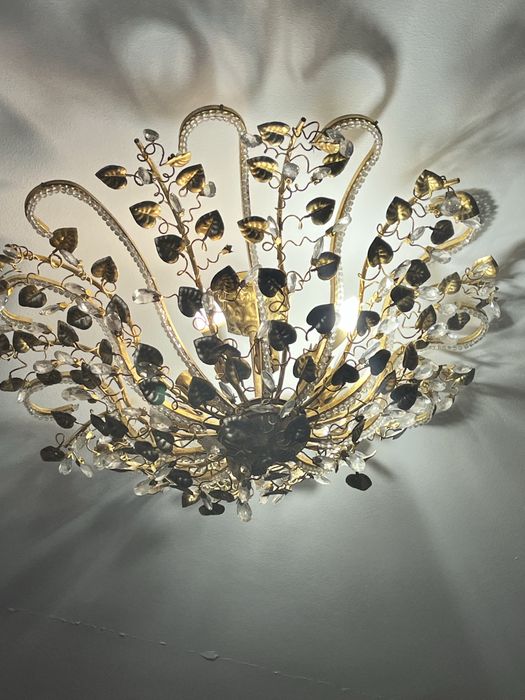 Продам Люстру. Турция