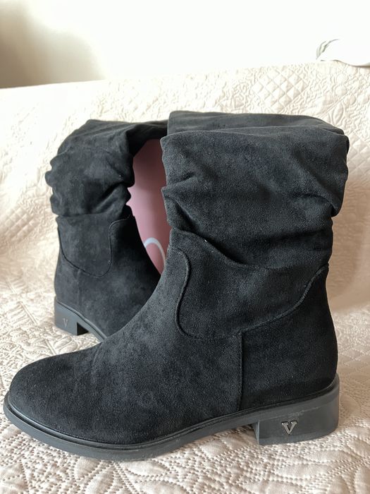 Дамски ежедневни ботуши