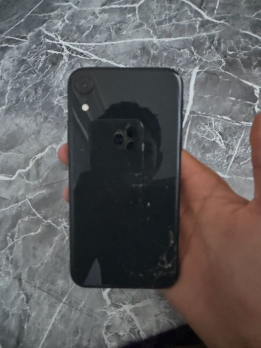 Iphone XR сатылады