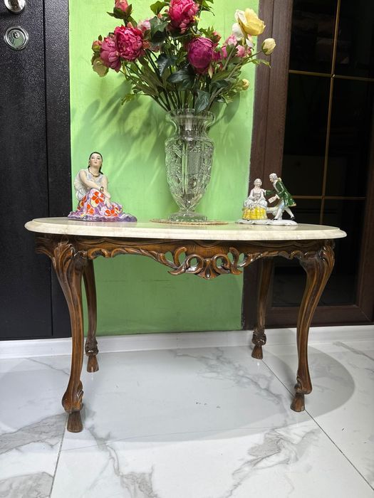 Продам набор мебели ,из дуба.