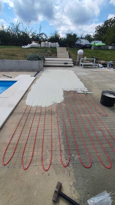 Montam piatra de ori ce tip , gresie , faianță etc