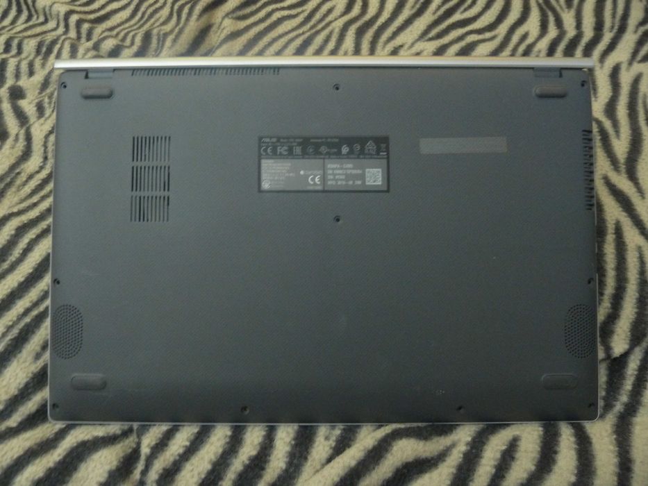 laptop asus 15,6 inch full hd,intel I5-8250,octacore,ram 4gb ddr4,ssd nvme m2sata 256gb