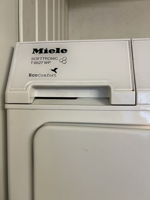 Uscator de haine Miele
