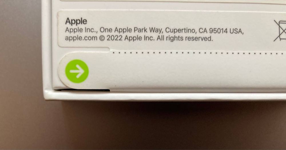 Apple iPhone SE 2022 LL/A coтилади