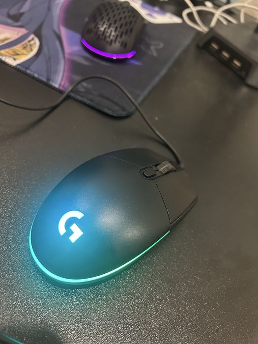 игровая мышка Logitech g102
