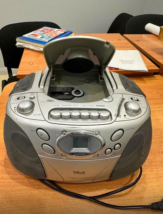 Магнитола Vitek CD/MP3/USB/FM