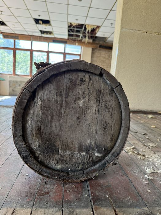 Ретро делви, бъклица, кашпи и бардуци