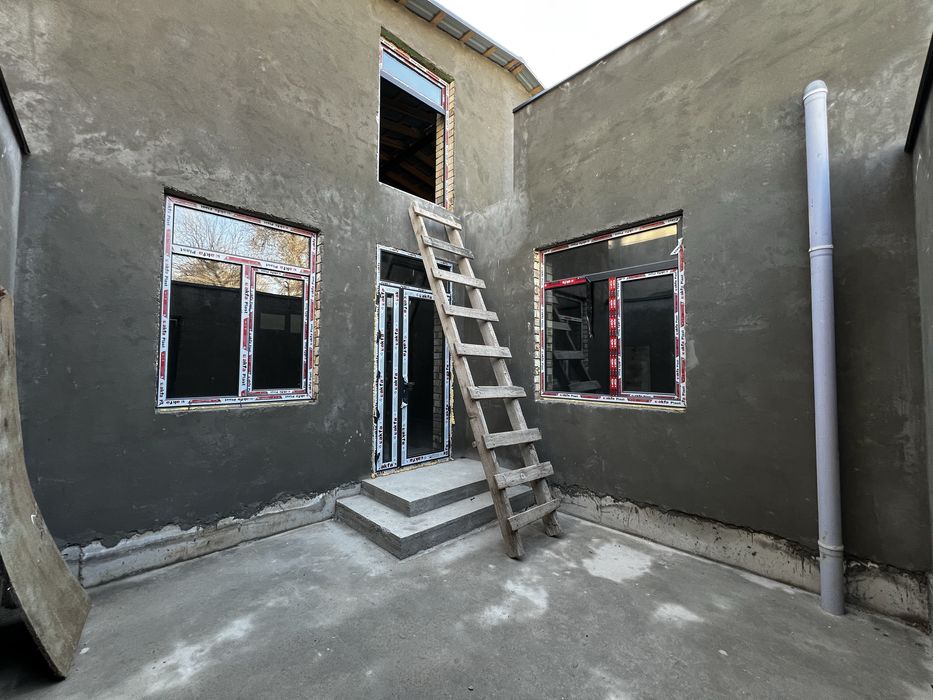 Таунхаус — Звёздная махалля (первая линия, сторона Танкового)