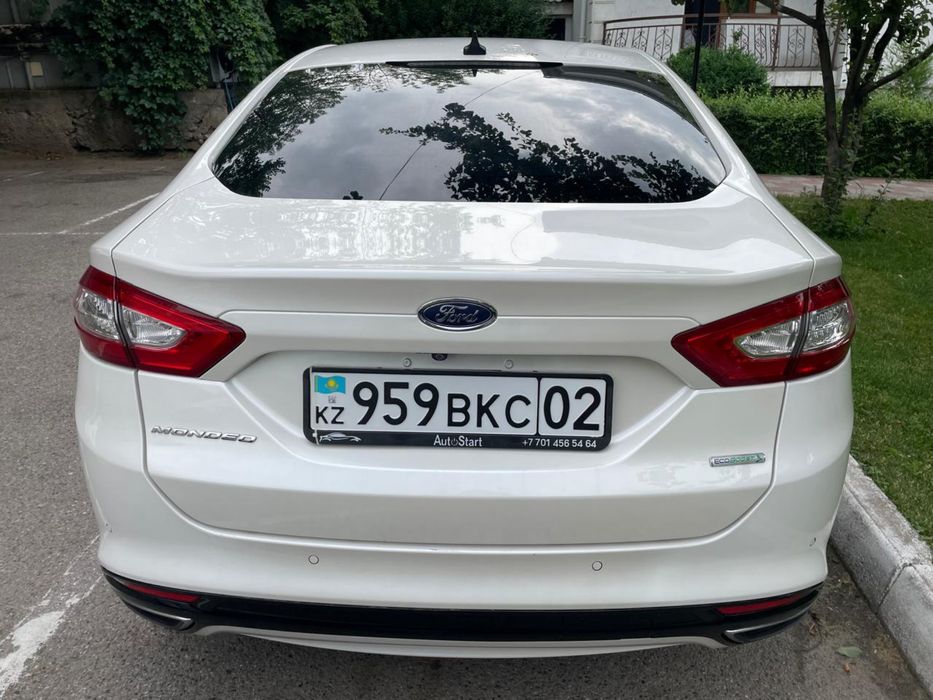 Продам машину ford mondeo срочно