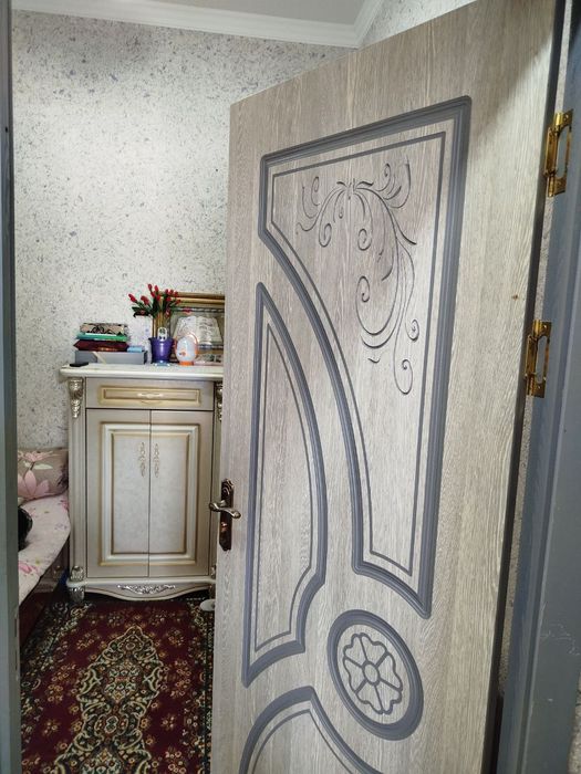 Xovli sotiladi 3 sotx 4 xona + Dõkon